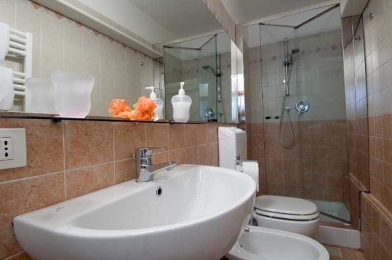 Bed & Breakfast Leonardo 2*